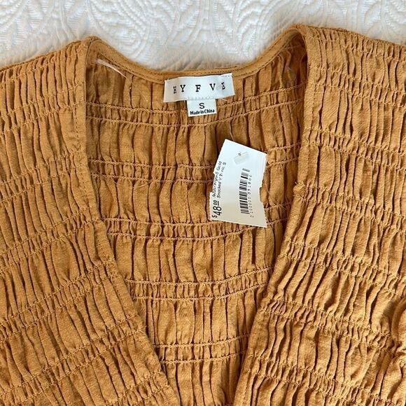 NWT HYFVE RARE FLAIR SMOCKED V-NECK TIERED MINI DRESS gold size S - Picture 5 of 8